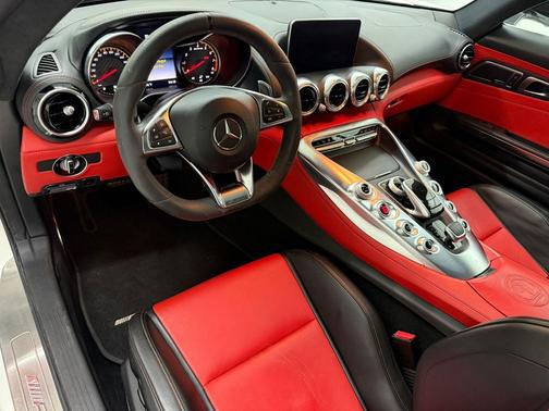 2016 Mercedes-Benz AMG GT 