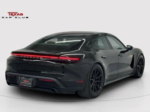 2020 Porsche Taycan Turbo
