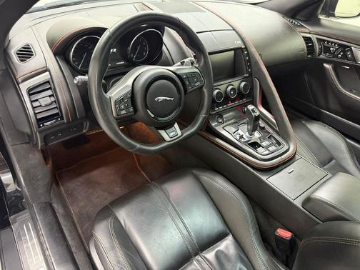 2016 Jaguar F-TYPE R