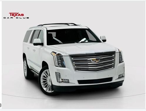 2018 Cadillac Escalade Luxury
