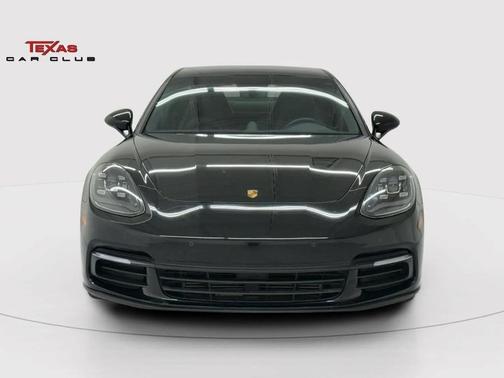 2020 Porsche Panamera 4