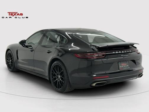2020 Porsche Panamera 4