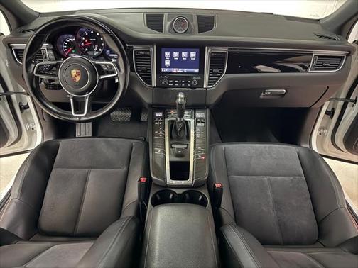 2018 Porsche Macan Base