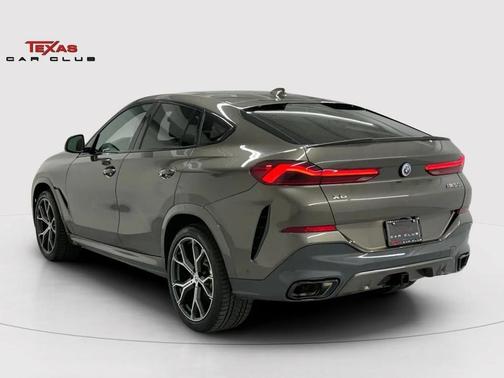 2023 BMW X6 M50i