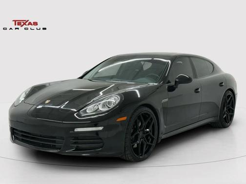 2016 Porsche Panamera 4