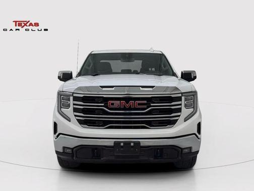 White Frost Tricoat 2024 GMC Sierra 1500 SLT