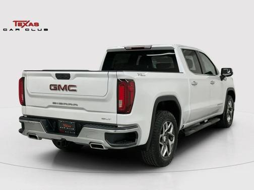 White Frost Tricoat 2024 GMC Sierra 1500 SLT