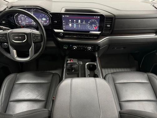 White Frost Tricoat 2024 GMC Sierra 1500 SLT