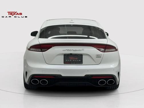 2022 Kia Stinger GT1