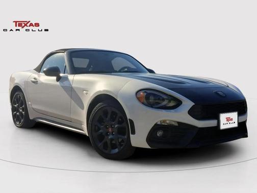 2017 FIAT 124 Spider Base