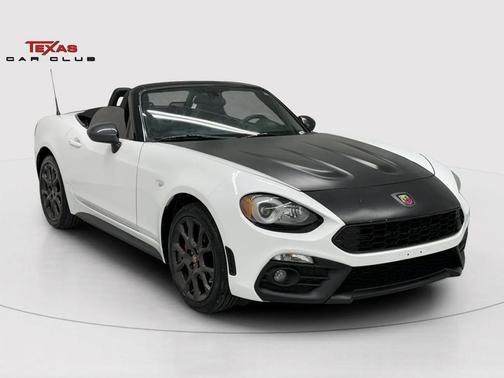 2017 FIAT 124 Spider Base
