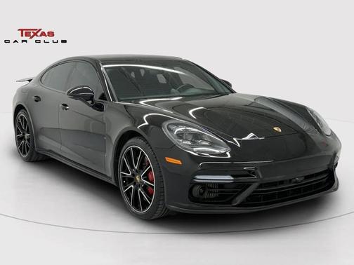 2019 Porsche Panamera Turbo