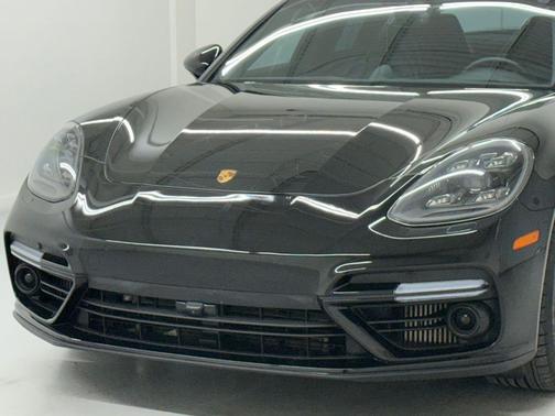 2019 Porsche Panamera Turbo