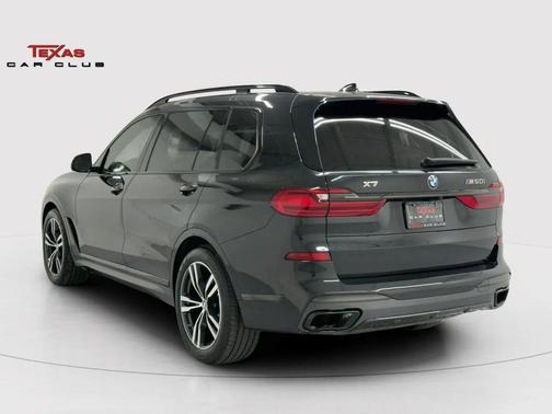 Black 2021 BMW X7 M50i