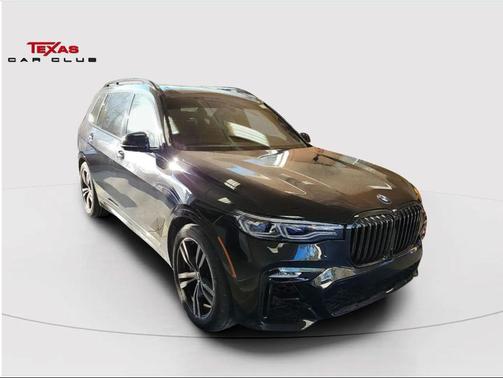 2021 BMW X7 M50i