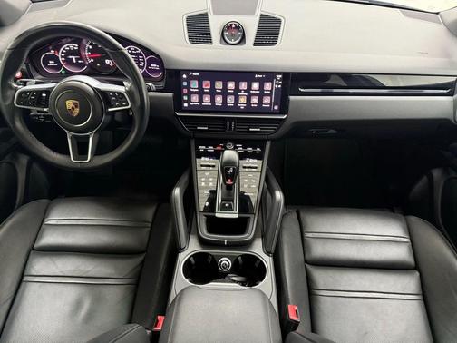 2022 Porsche Cayenne Cayenne