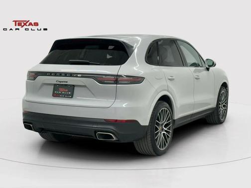 2022 Porsche Cayenne Cayenne