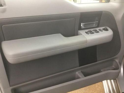 2004 Ford F-150 XLT SuperCab