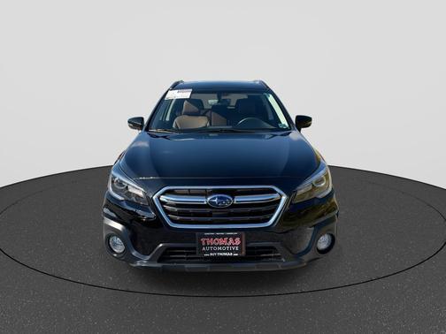 Crystal Black Silica 2018 Subaru Outback 3.6R Touring