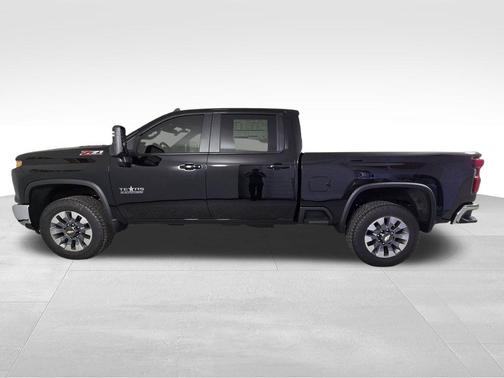 Black 2026 Chevrolet Silverado 2500 LT