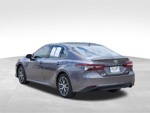 Predawn Gray Mica 2024 Toyota Camry XLE