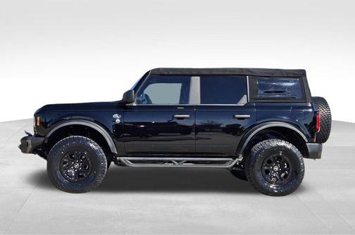 SHADOW BLACK 2022 Ford Bronco Wildtrak