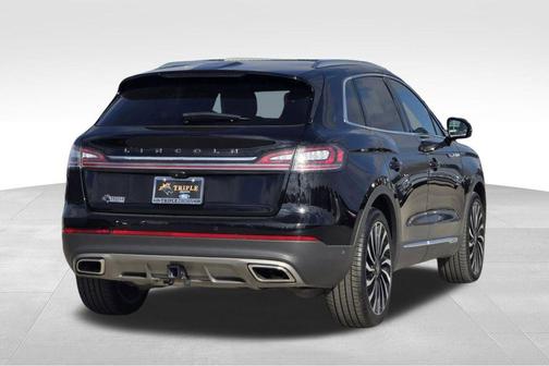 INFINITE BLACK MET CC 2022 Lincoln Nautilus Black Label