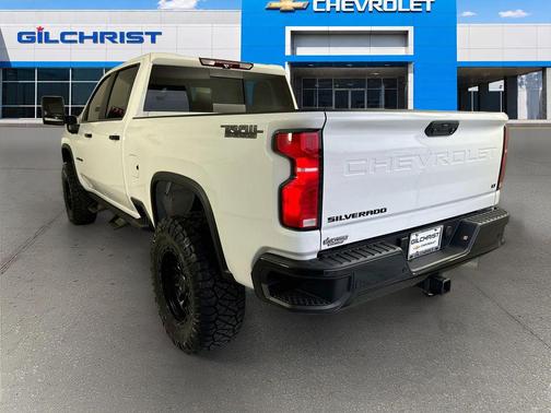 Summit White 2026 Chevrolet Silverado 2500 LT