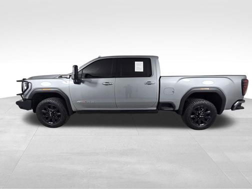 Sterling Metallic 2024 GMC Sierra 2500 AT4
