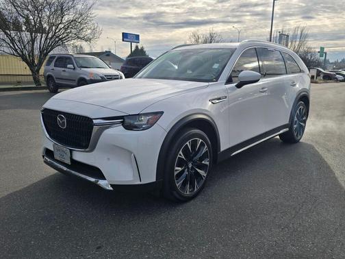 2024 Mazda CX-90 PHEV Premium Plus