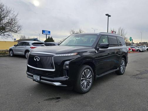 2025 INFINITI QX80 Luxe