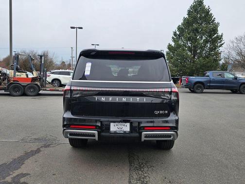 2025 INFINITI QX80 Luxe