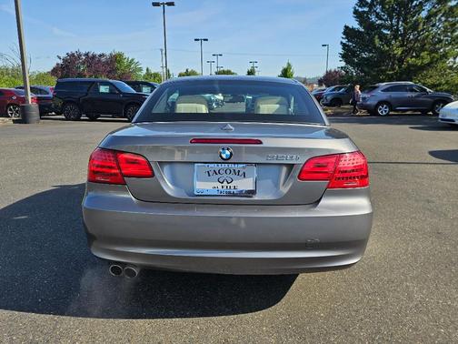Space Gray Metallic 2011 BMW 328 i