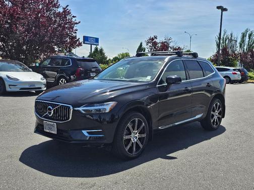 Onyx Black Metallic 2019 Volvo XC60 Recharge Plug-In Hybrid T8 Inscription
