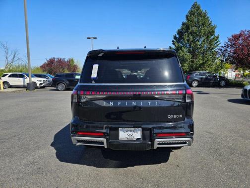 2025 INFINITI QX80 SENSORY