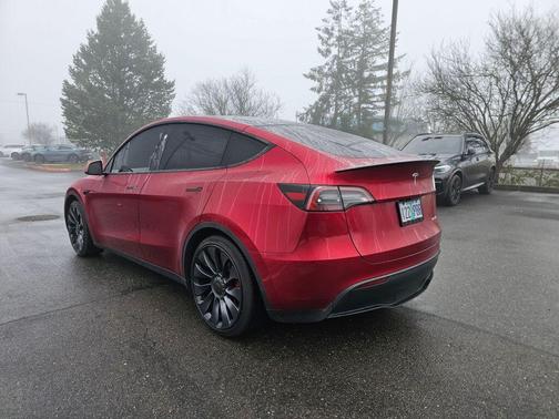 2024 Tesla Model Y Performance
