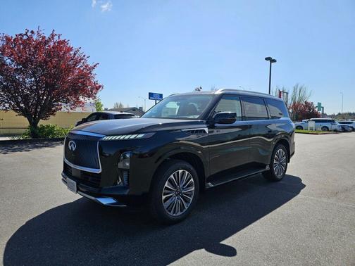 2025 INFINITI QX80 Luxe