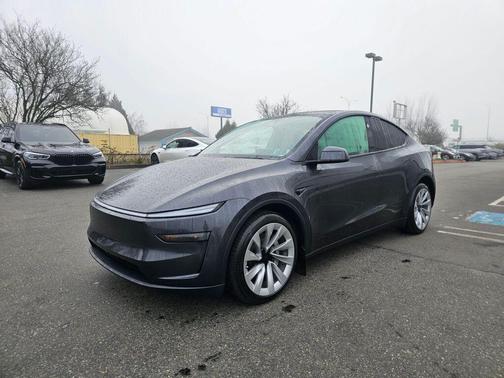 2026 Tesla Model Y Premium