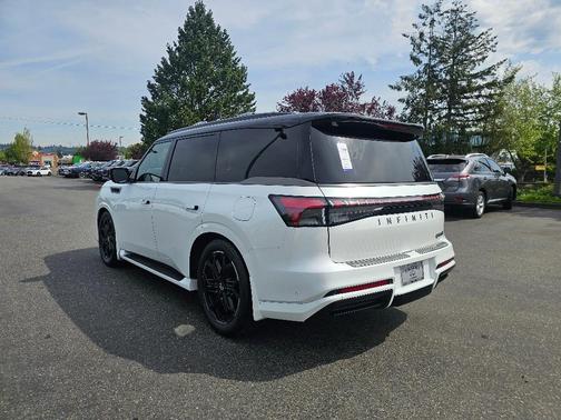 2t Radiant Whit 2026 INFINITI QX80 SPORT