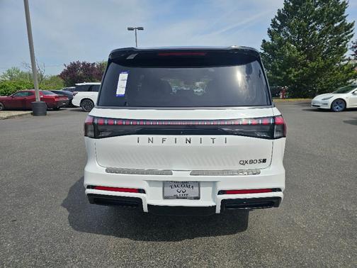 2t Radiant Whit 2026 INFINITI QX80 SPORT