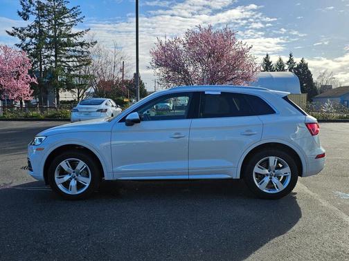 2019 Audi Q5 2.0T Premium Plus