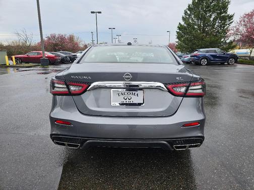 Gun Metallic 2023 Nissan Maxima 3.5 SV