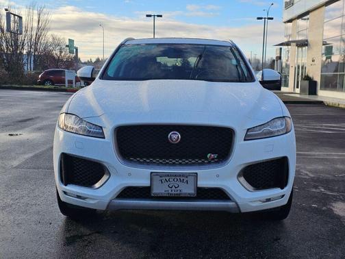 2018 Jaguar F-PACE S
