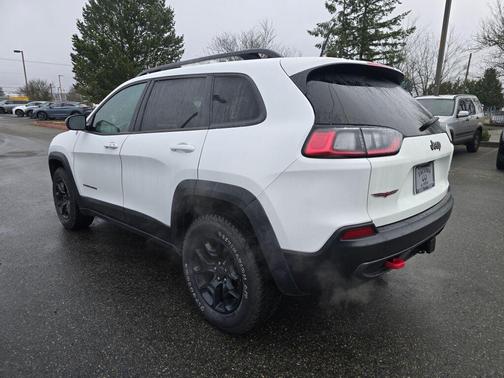 2022 Jeep Cherokee Trailhawk