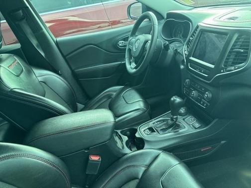 2022 Jeep Cherokee Trailhawk