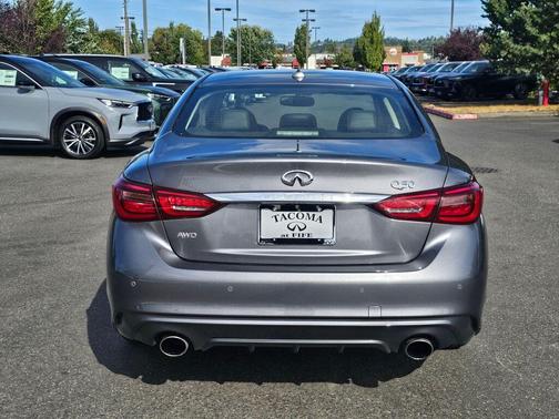 2024 INFINITI Q50 LUXE