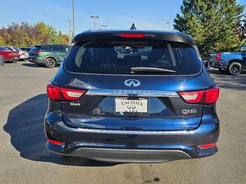 2017 INFINITI QX60 Base