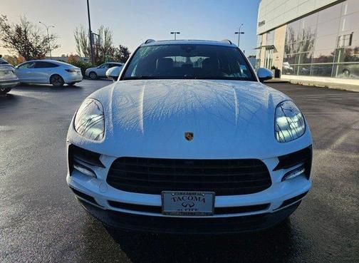 2021 Porsche Macan Base