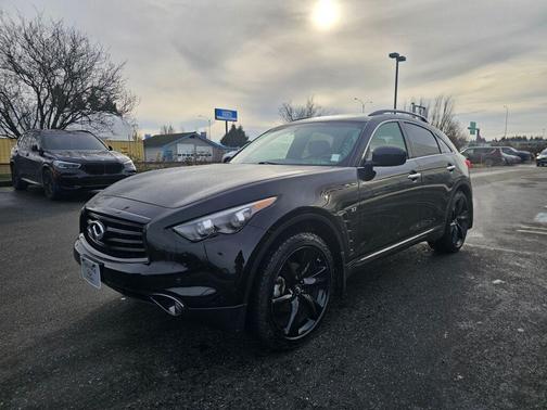 2016 INFINITI QX70 Base