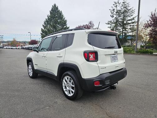 Alpine White Clearcoat 2021 Jeep Renegade Latitude